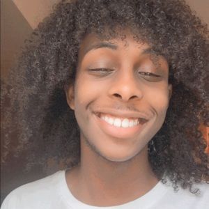 Meet your Posher, Yonis